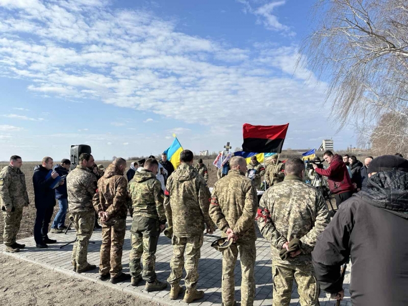 Миргородці провели в останню путь Героя Олексія Реута 