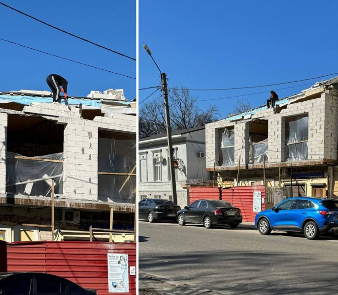 Підприємець вирішив добровільно демонтувати незаконну прибудову на вулиці Державного Прапора