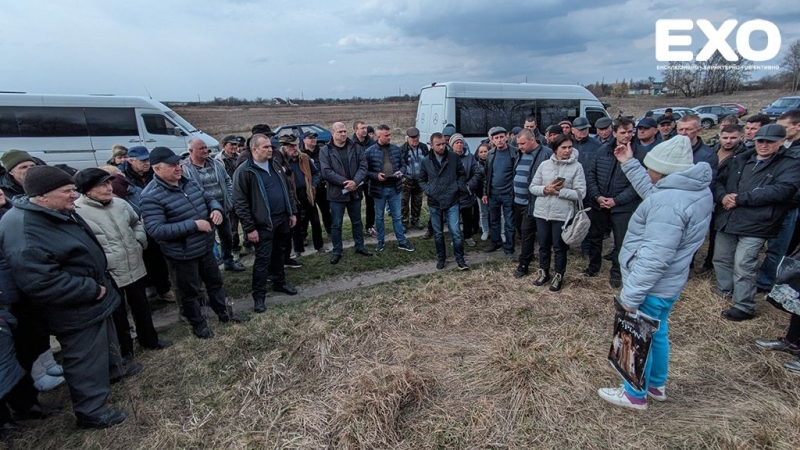 Придніпрянські луки: висловилися всі, шукають «крайнього»