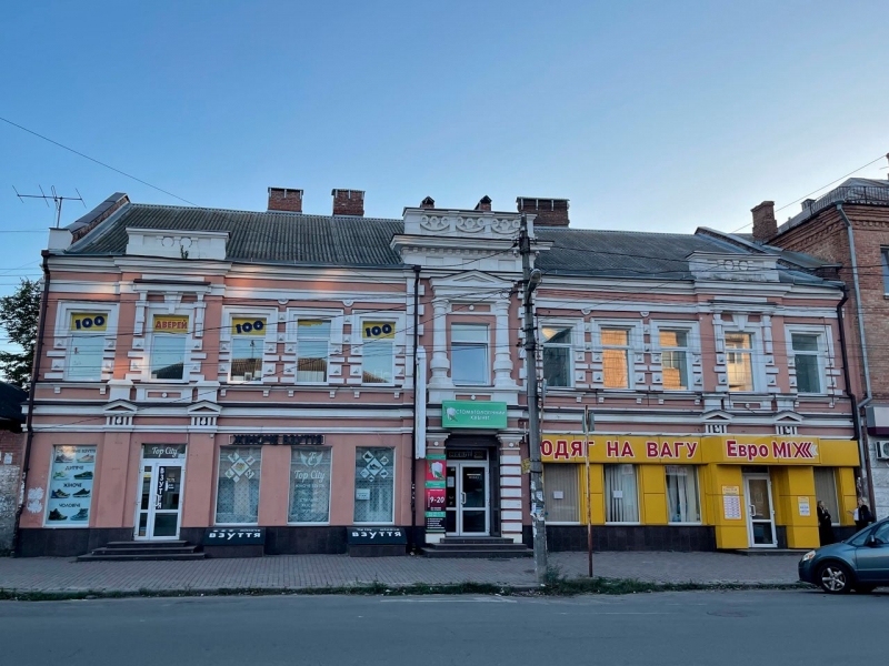 Підприємиця та група архітекторів показали, якими красивими можуть бути будинки Полтави