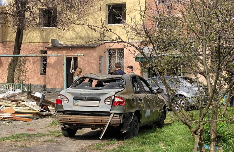 Подробиці влучання ворожої ракети в гуртожиток у Супрунівці — пошкоджено понад 30 будівель