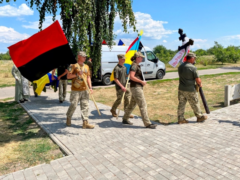 Миргородська громада попрощалася з Віктором Красюком