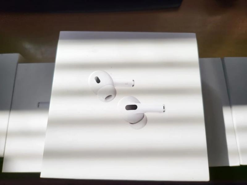 Apple отримала дозвіл FDA на використання AirPods Pro 2 як слухових апаратів