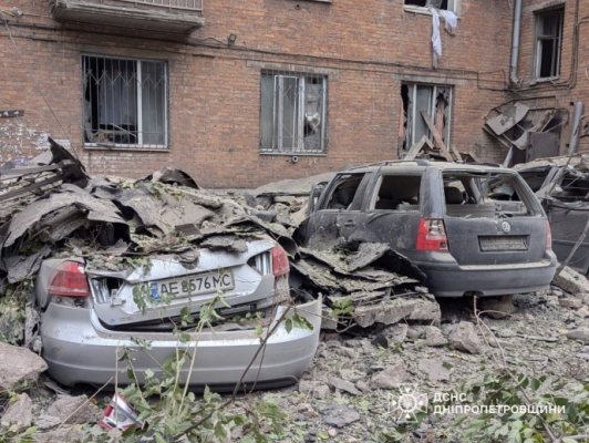 Росіяни атакували балістикою Кривий Ріг: влучили у п’ятиповерхівку, серед поранених діти