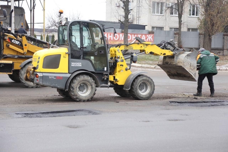 Почався ремонт багатостраждальної дороги у Кременчуцькому районі