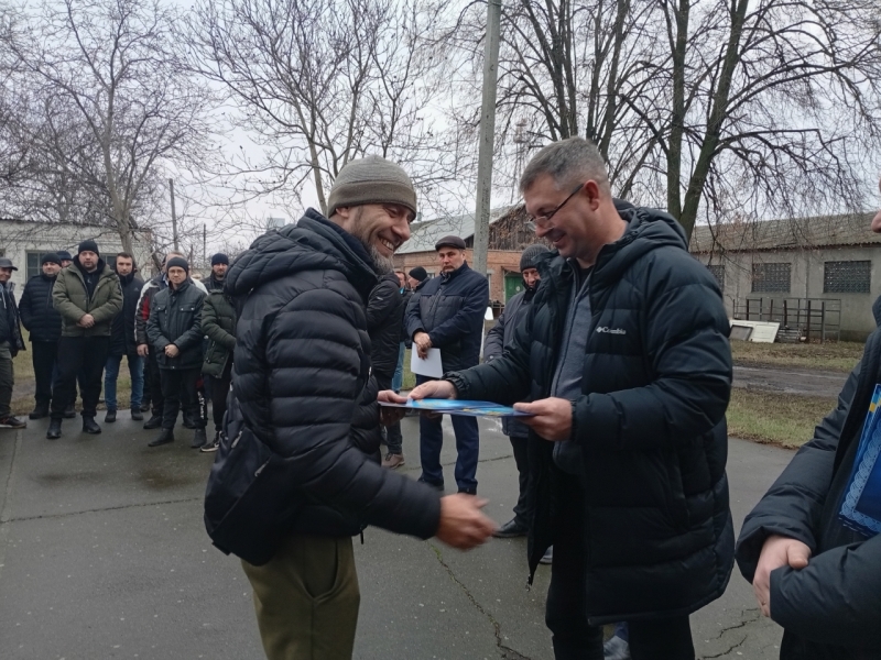 Привітали енергетиків громади зі святом