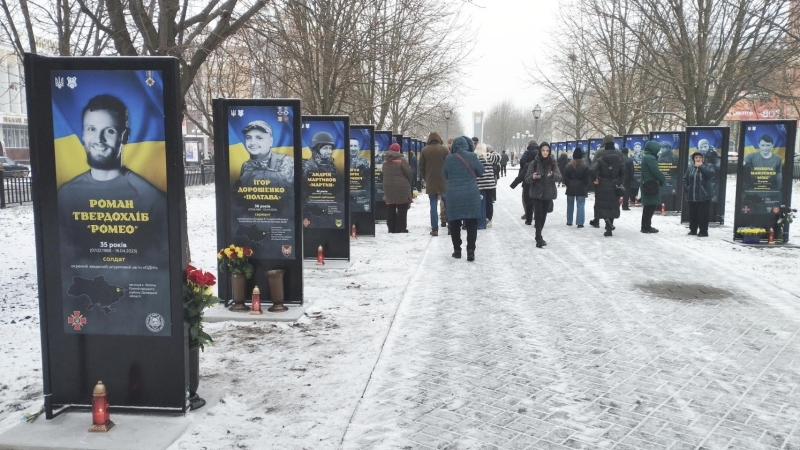 У Полтаві офіційно відкрили алею для вшанування пам’яті про полеглих захисників України